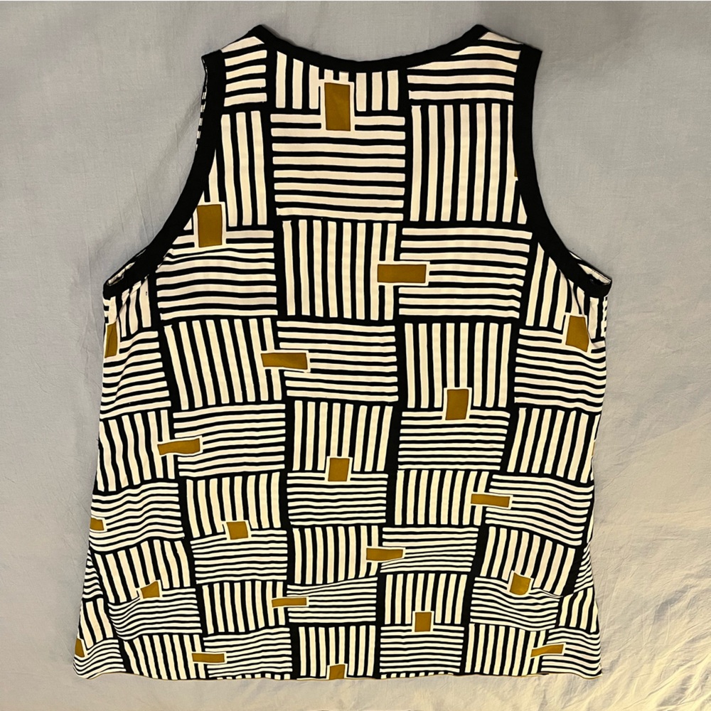 Iguana Stylish Shift Dress Black, Gold and White Geometric Design. Large.‎ - Picture 6 of 10
